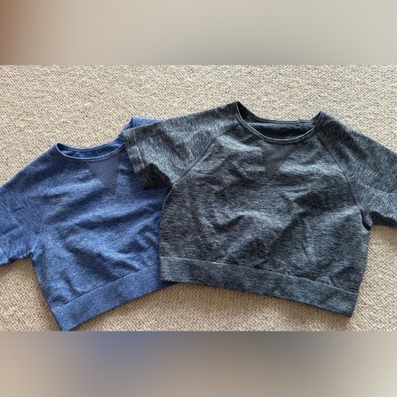 Bundle of 2 Buffbunny Recharge Seamless Crop tops Size S and M - Picture 1 of 5